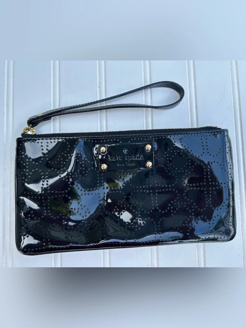 kate spade Wristlet Black Patent Perforated Hearts Bag Wallet Travel 5x9